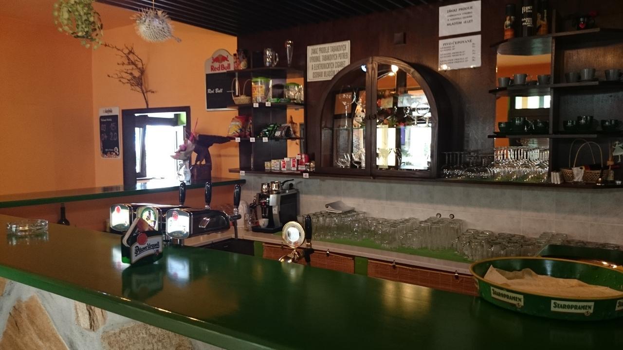 Restaurace Penzion Rafael Dlouha Brtnice ภายนอก รูปภาพ